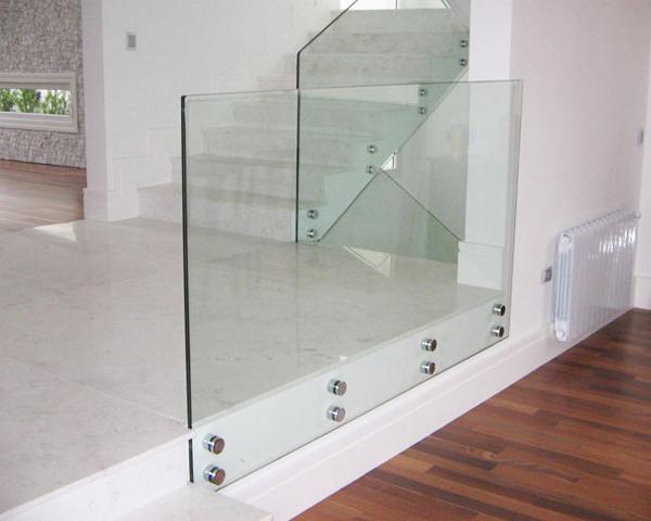 Guarda Corpo de Vidros Laminados 1